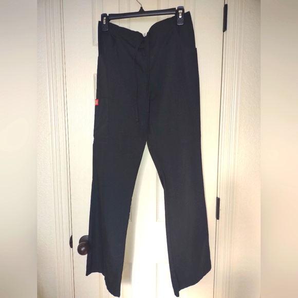 Dickies black scrub pants with pockets size xs! - Picture 5 of 7